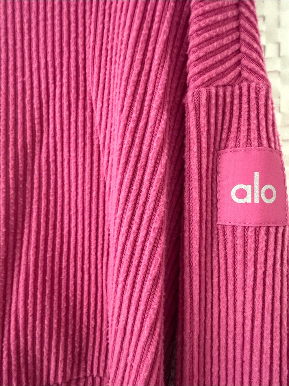 ALO Yoga Cropped Ribbed Hoodie in Raspberry - Picture 3 of 3